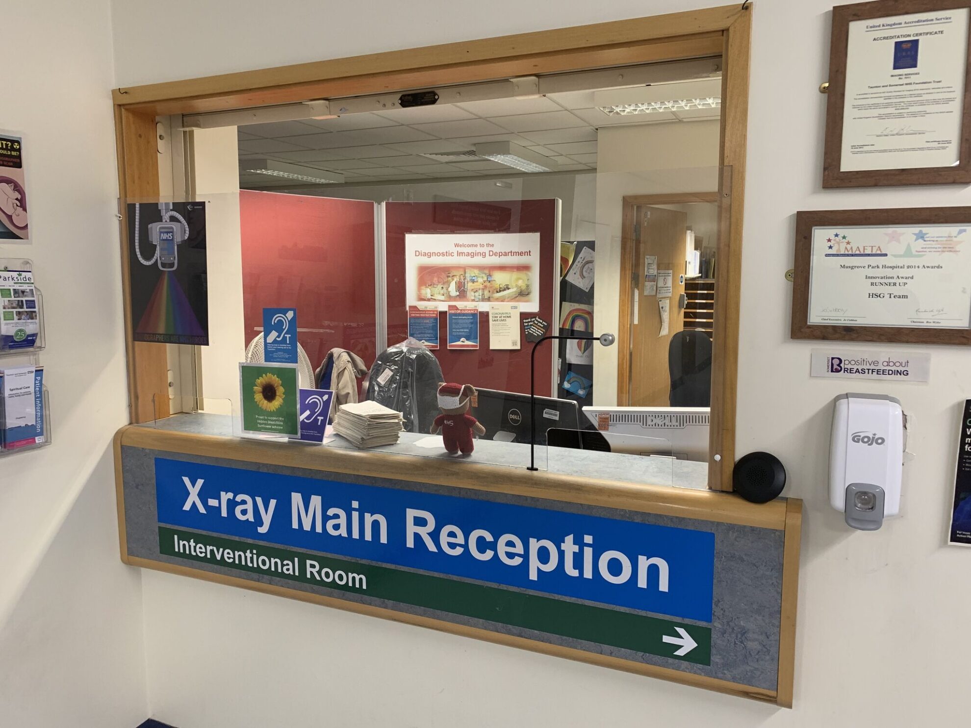 X-ray main reception with Contacta hearing loop system